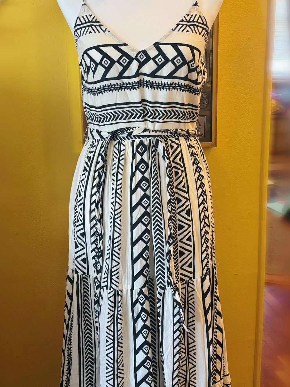 Vero Moda Black & White Geometric Print Maxi Dress - Women size small